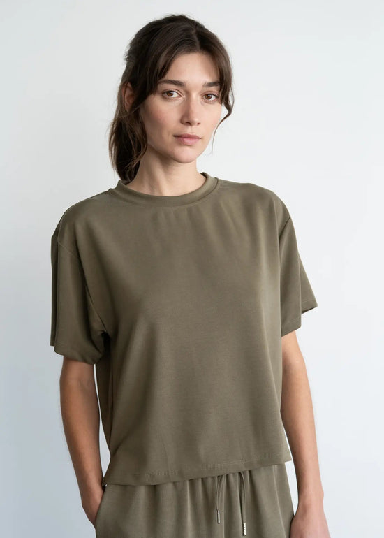 ELLE GREY LOOSE FIT T-SHIRT – RELAXED CREW NECK BASIC