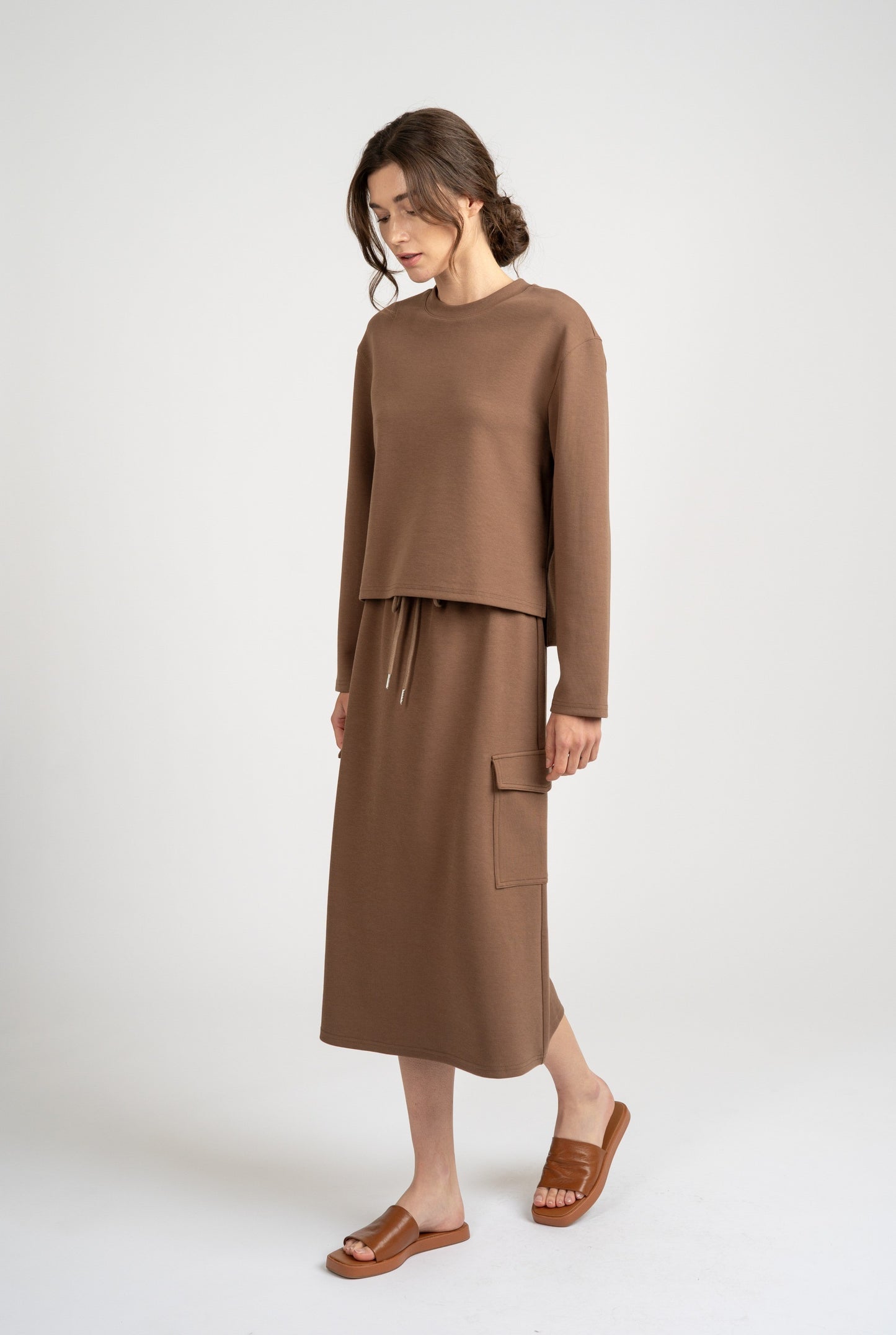 ELLE GREY PULLOVER CREWNECK SWEATSHIRT