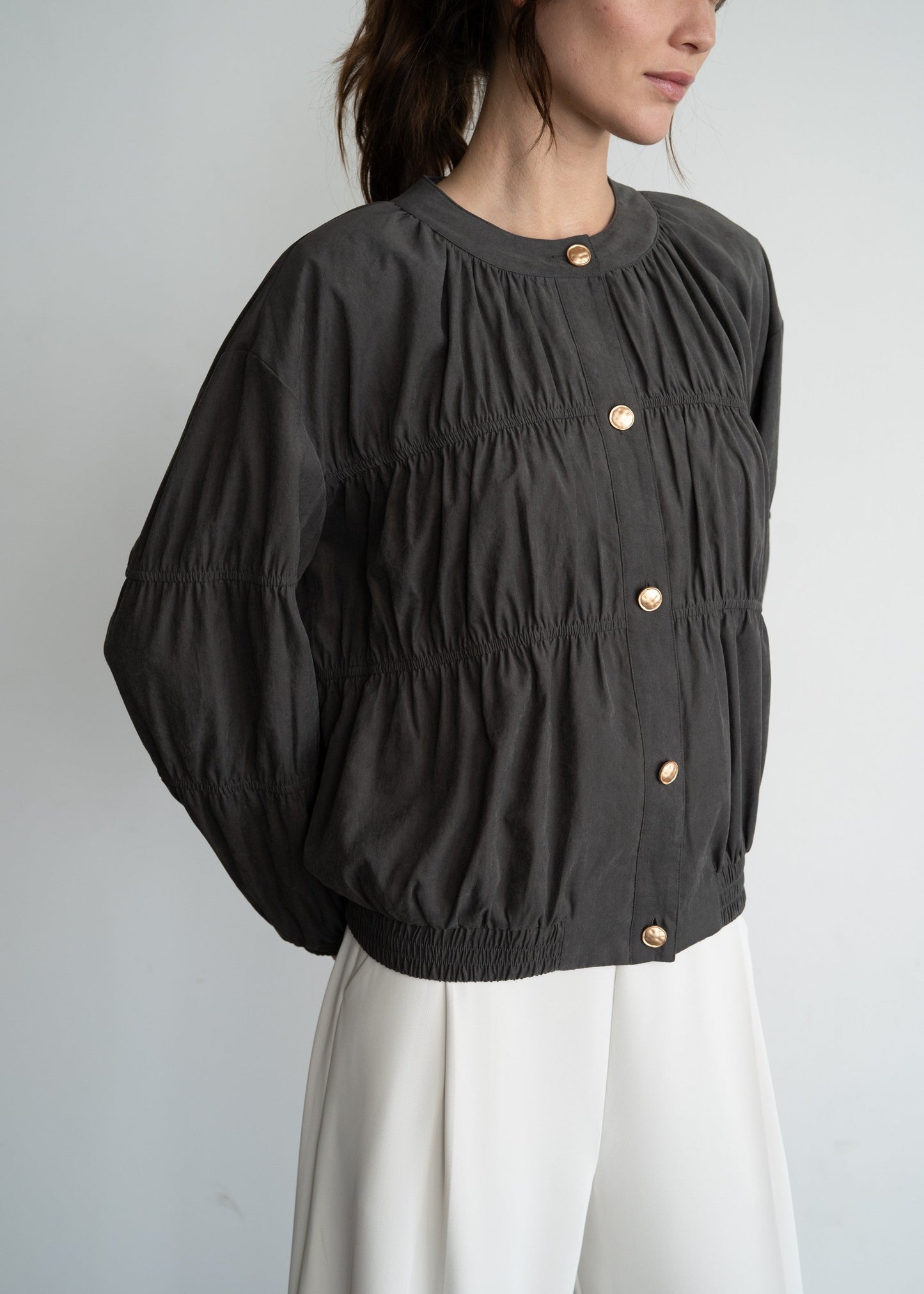 LIGHTWEIGHT SUEDE ELASTIC PIPING BLOUSON JACKET – CREW NECK LAYERING ESSENTIAL