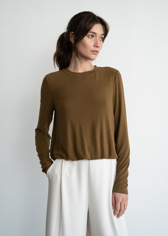 BUBBLE HEM LONG SLEEVE T-SHIRT – RELAXED MODERN CREWNECK
