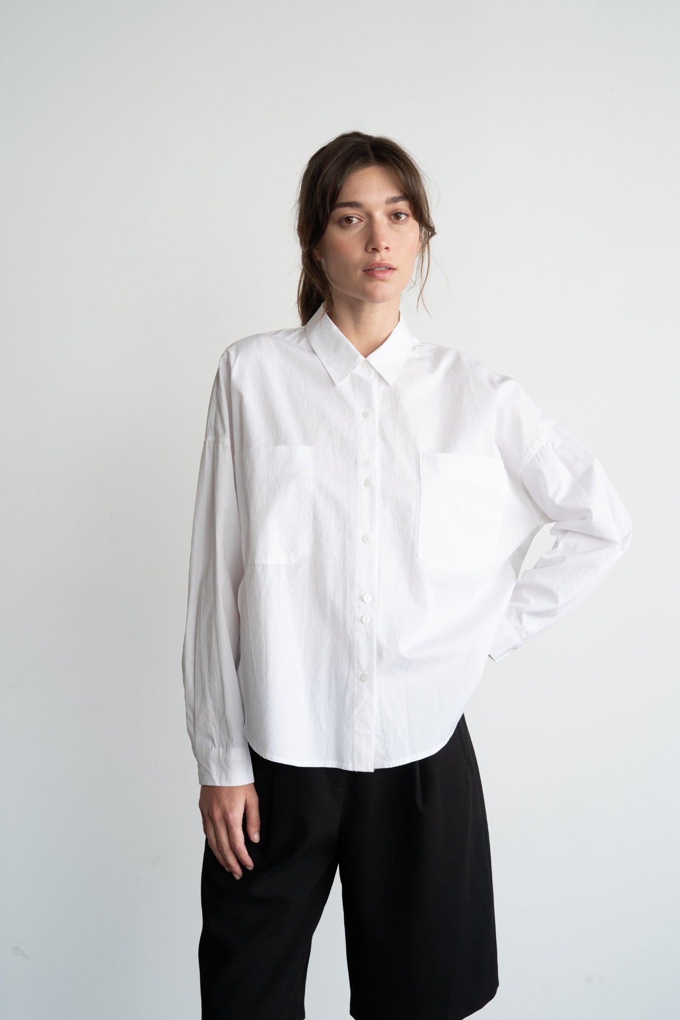 ELLE GREY DOUBLE POCKET COTTON SHIRT – RELAXED OVERSIZED FIT