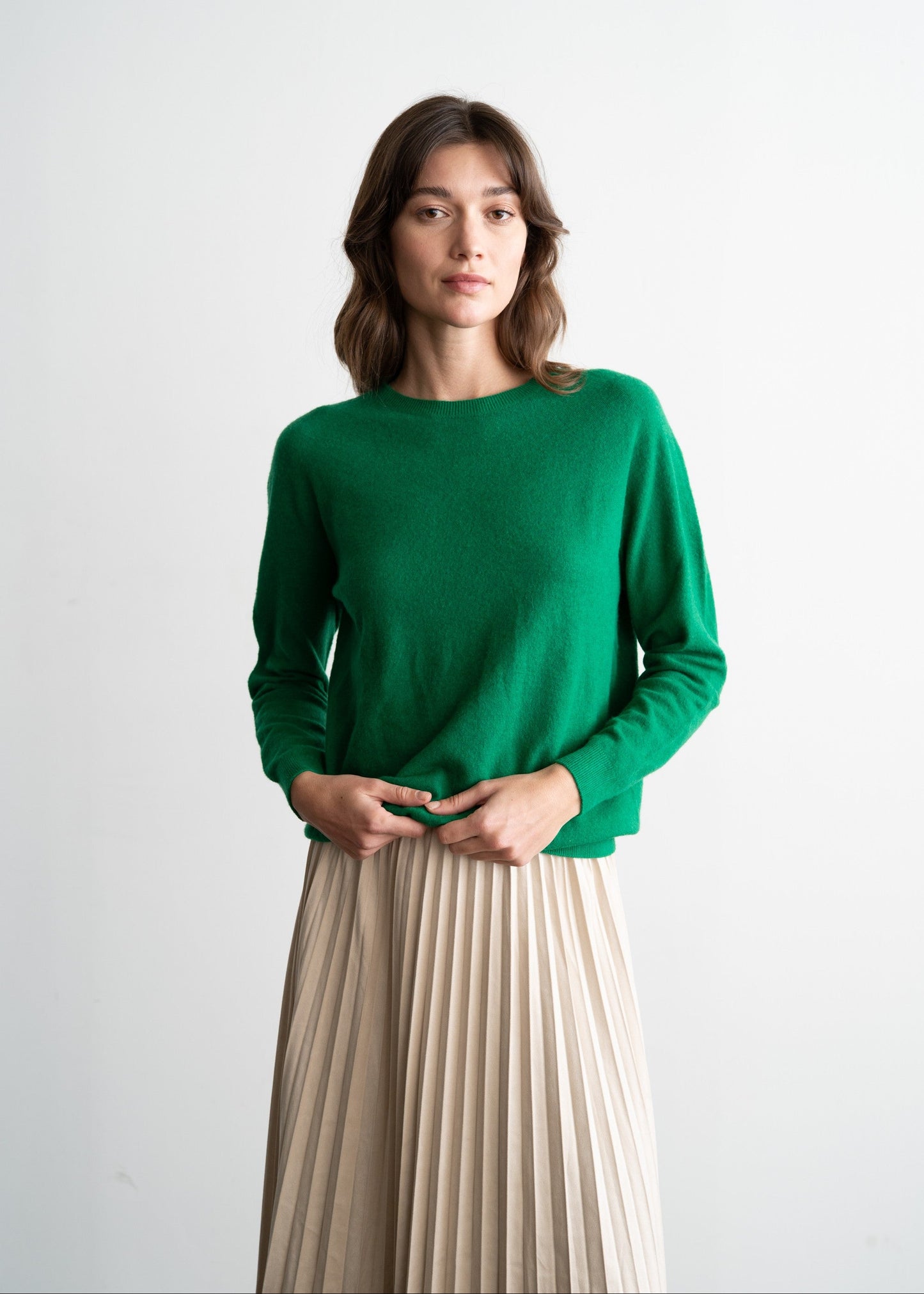 GREEN CREW NECK SWEATER