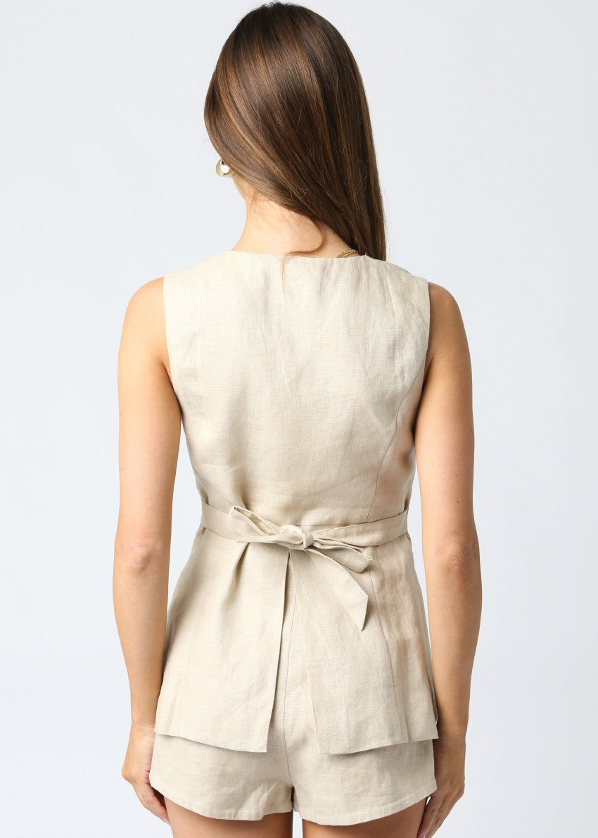 OLIVACEOUS CORA TOP – HIGH-NECK LINEN BUTTON-DOWN WITH CINCHED WAIST
