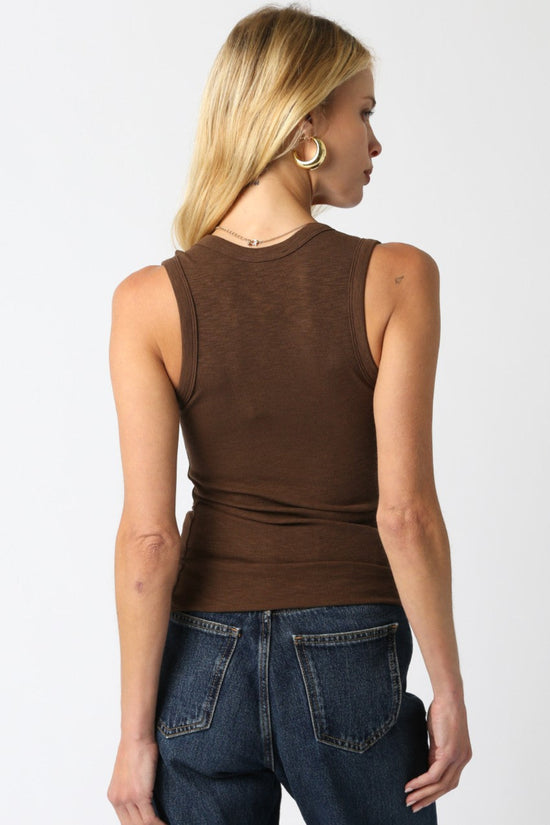 OLIVACEOUS KELSEY TANK TOP – CLASSIC ROUND NECK SLEEVELESS STYLE