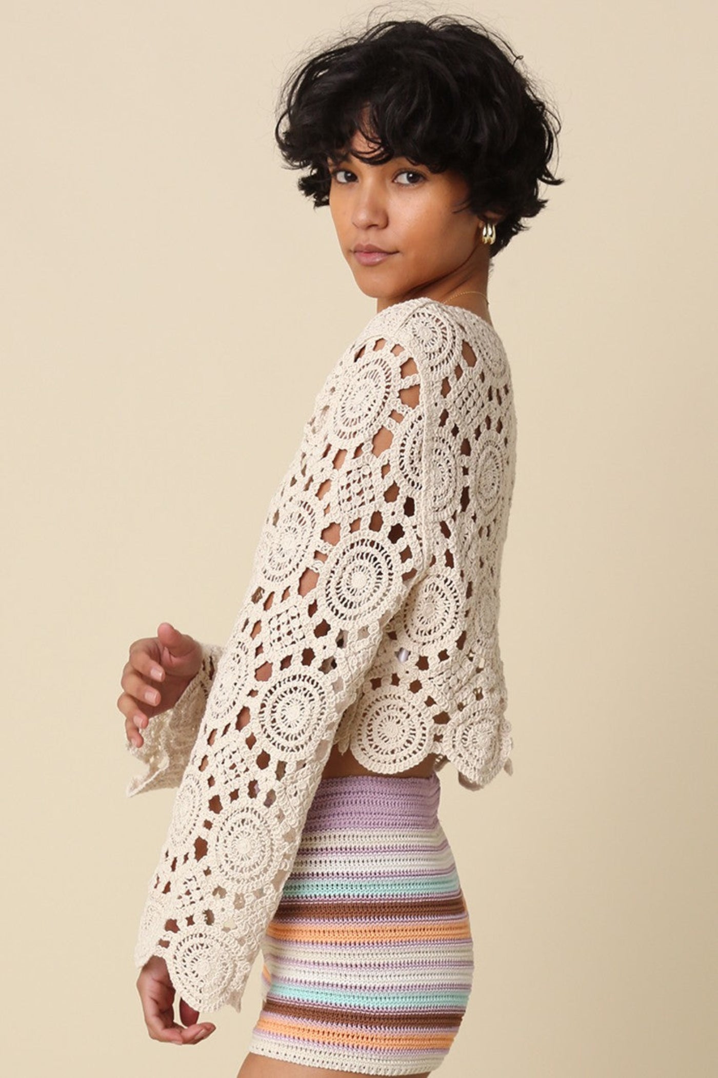 ARIA CROCHET CROP TOP