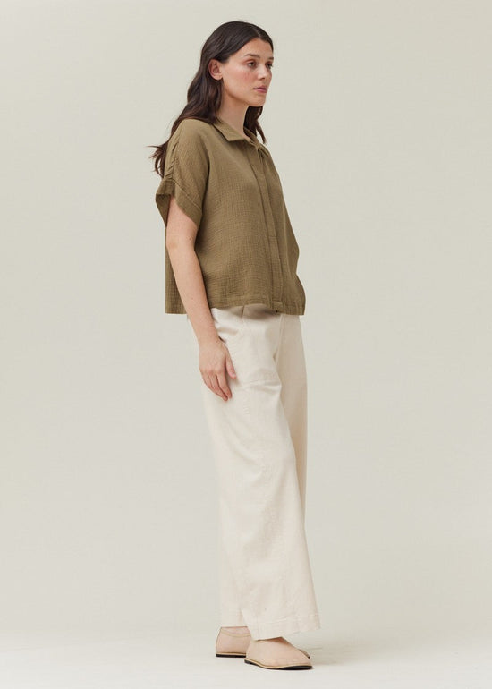GRADE & GATHER THE COTTON GAUZE SHORT SLEEVE SHIRT – LIGHTWEIGHT AND BREATHABLE WITH A CLEAN, INVISIBLE BUTTON-DOWN DESIGN OLIVE COLOR