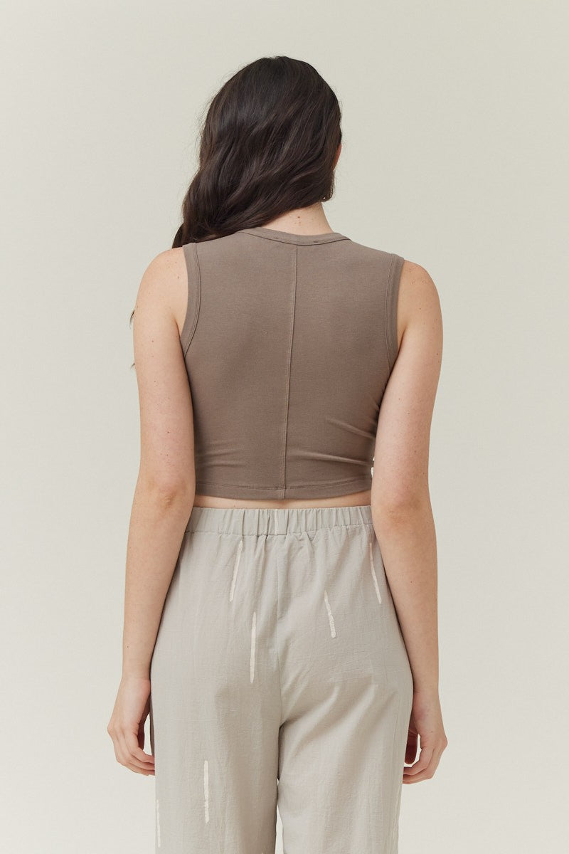 GRADE AND GATHER CROPPED TANK TOP