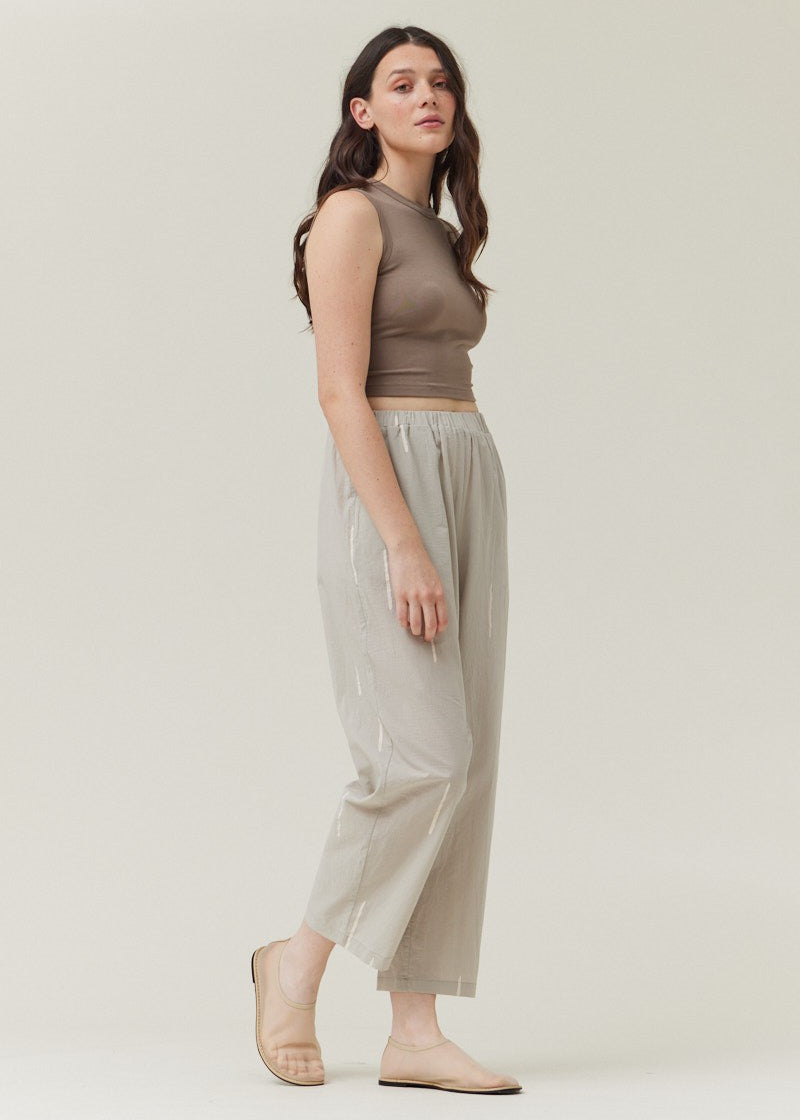 GRADE AND GATHER CROPPED TANK TOP