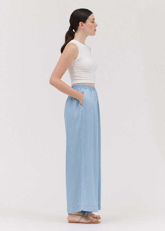 GRADE AND GATHER CROPPED TANK TOP