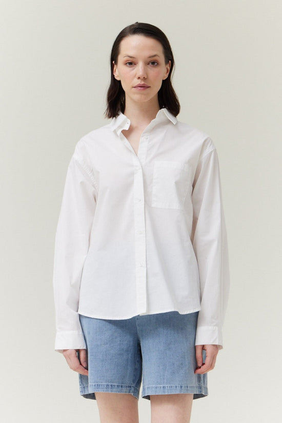 GRADE AND GATHER LONGSLEEVE COTTON SHIRT – A CLASSIC COLLARED SHIRT IN OFF-WHITE 100% COTTON