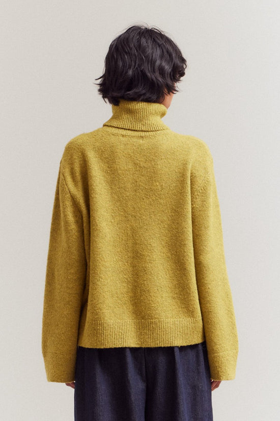 GRACE & GATHER CITRON HIGH COLLAR NECK SWEATER