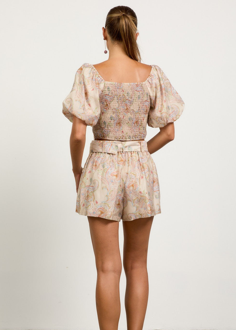 SKIES ARE BLUE THE PAISLEY SQUARE NECK TOP – A ROMANTIC, PUFF-SLEEVE BLOUSE WITH SCALLOPED TRIM AND A FITTED BACK