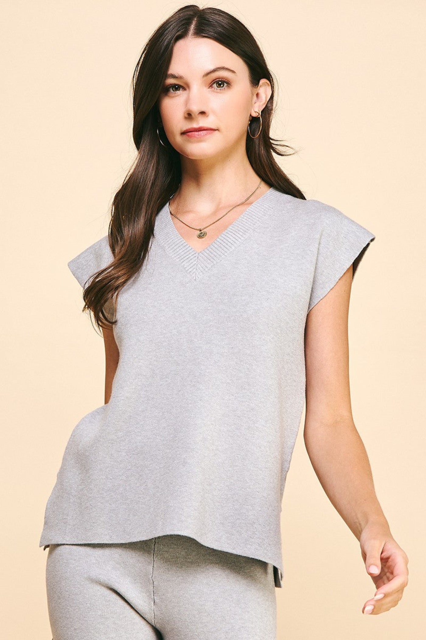 PINCH V-NECK SWEATER VEST – RELAXED WITH MODERN EDGE