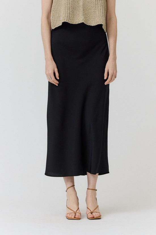 GRADE AND GATHER FLARED SATIN MAXI SKIRT – A FLOWY SATIN SKIRT IN BLACK AND ECRU FOR ELEVATED EVERYDAY STYLE