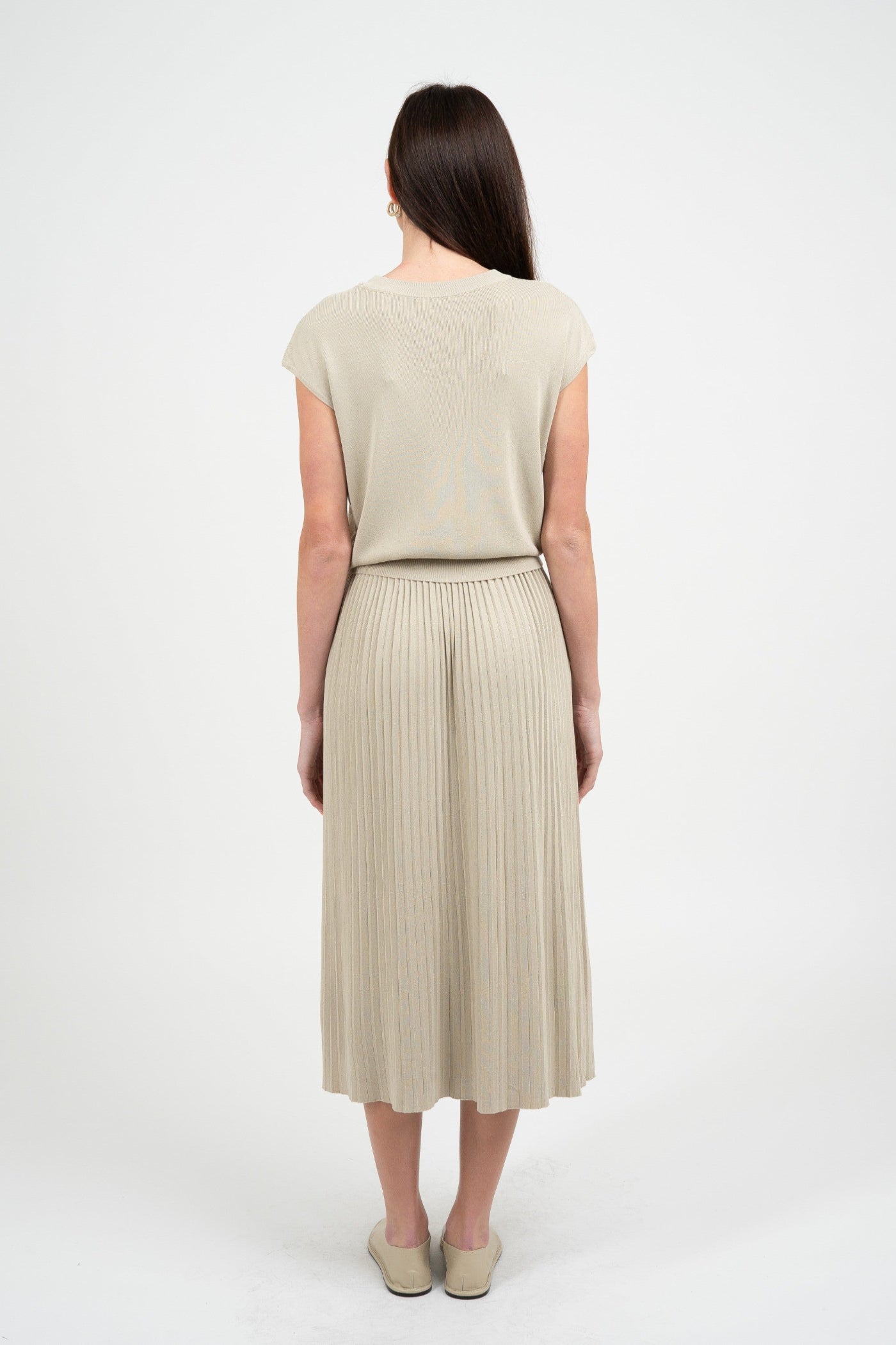 ELLE GREY ELEGANT KNITTED PLEATED MIDI SKIRT