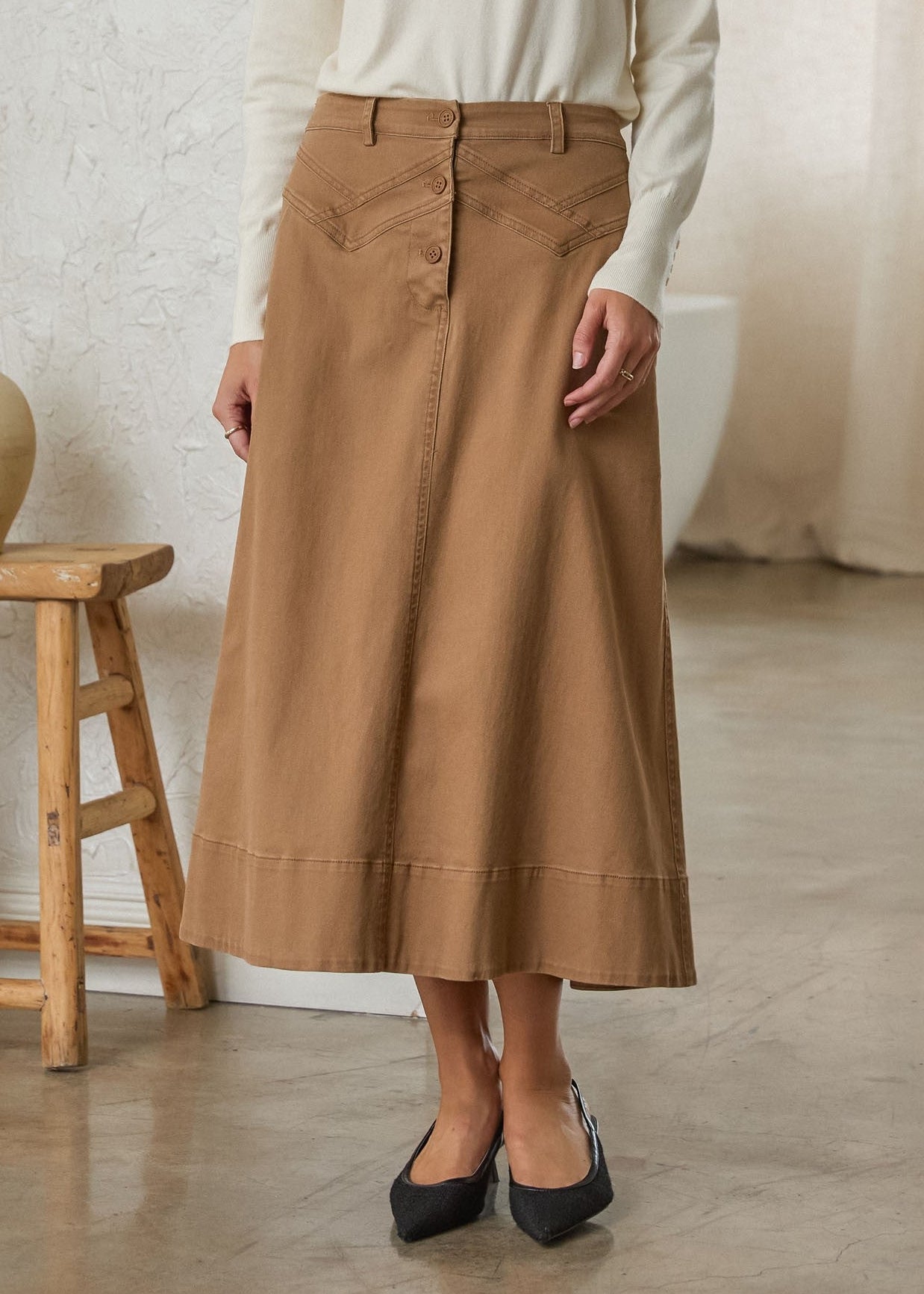 HIGH-WAISTED WESTERN BUTTON-FRONT MIDI SKIRT