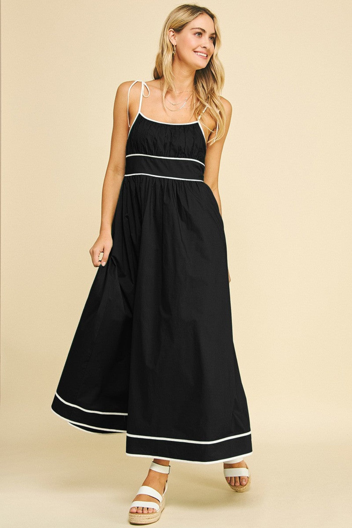 PINCH CONTRAST STRAP MAXI DRESS – A BLACK COTTON MAXI WITH WHITE STRAPS AND A FLATTERING, FEMININE FIT