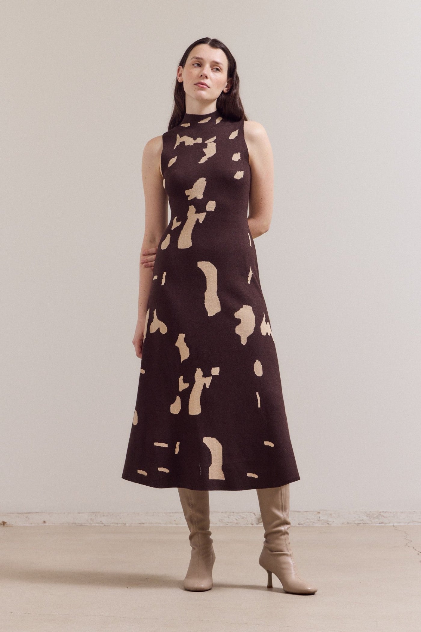 GRADE & GATHER FITTED KNIT HIGH NECK MIDI DRESS – COW PRINT IN BLACK & BROWN