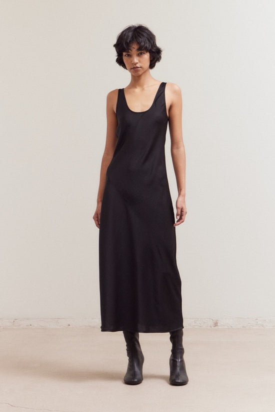 GRADE AND GATHER BLACK ROUND NECK MAXI SATIN DRESS