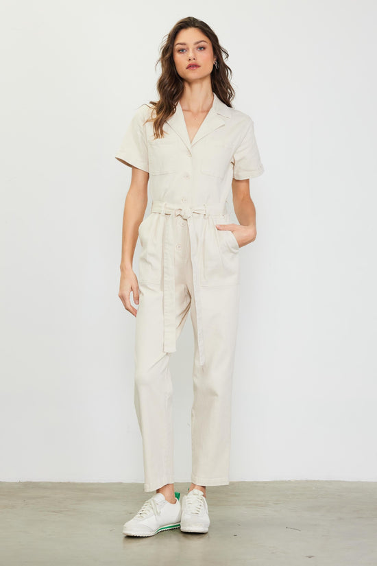 SKIES ARE BLUE SHORT SLEEVE WASHED UTILITY JUMPSUIT – A STRUCTURED ONE-AND-DONE LOOK WITH A TIE BELT AND SOFT STRETCH