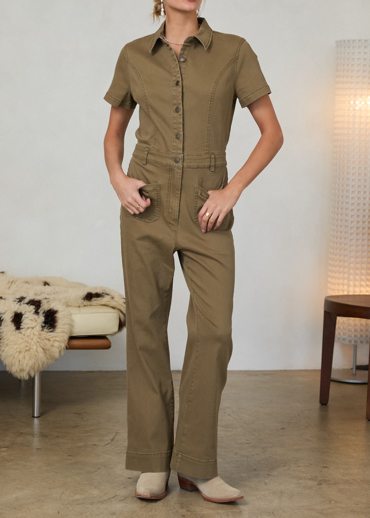 OLIVE SHORT-SLEEVE UTILITY SHORT-SLEEVE JUMPSUIT