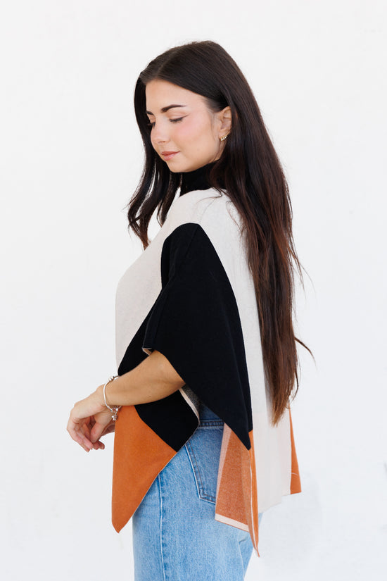 THML CREAM COLOR BLOCK PONCHO 