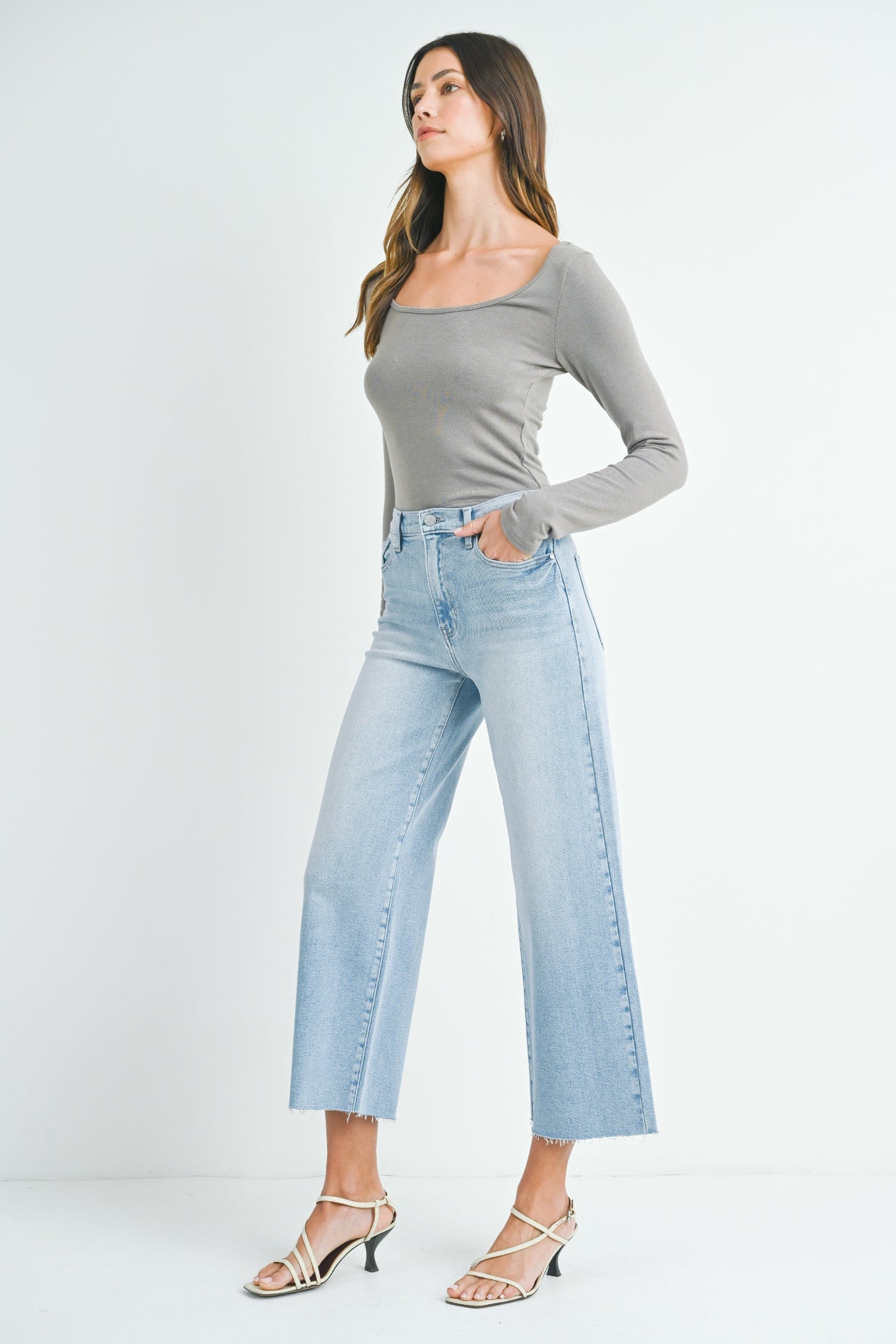 JUST BLACK DENIM SCISSOR CUT WIDE LEG – HIGH-RISE LIGHT WASH JEANS WITH A RAW HEM AND RELAXED FLARE