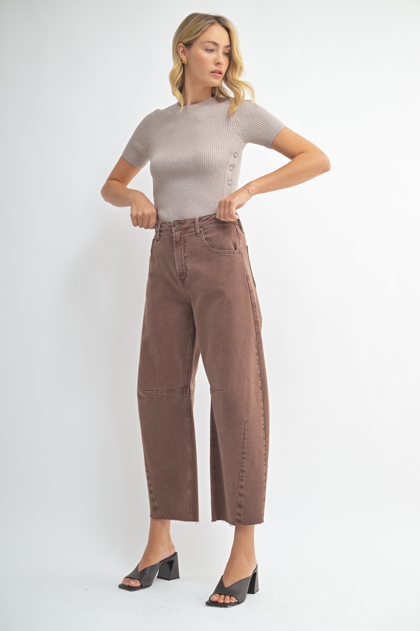 JUST BLACK DENIM THE SEAMED BARREL JEAN – OFF-WHITE DENIM WITH A RELAXED, VINTAGE-INSPIRED FIT