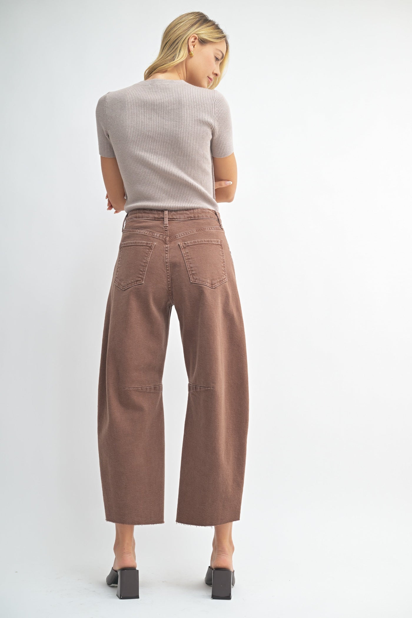 JUST BLACK DENIM THE SEAMED BARREL JEAN – OFF-WHITE DENIM WITH A RELAXED, VINTAGE-INSPIRED FIT