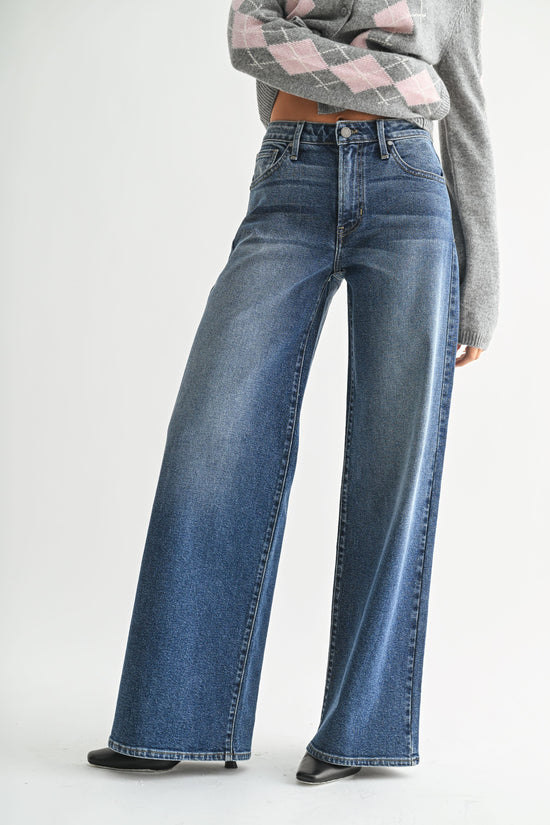 Ultra Wide-leg Jean
