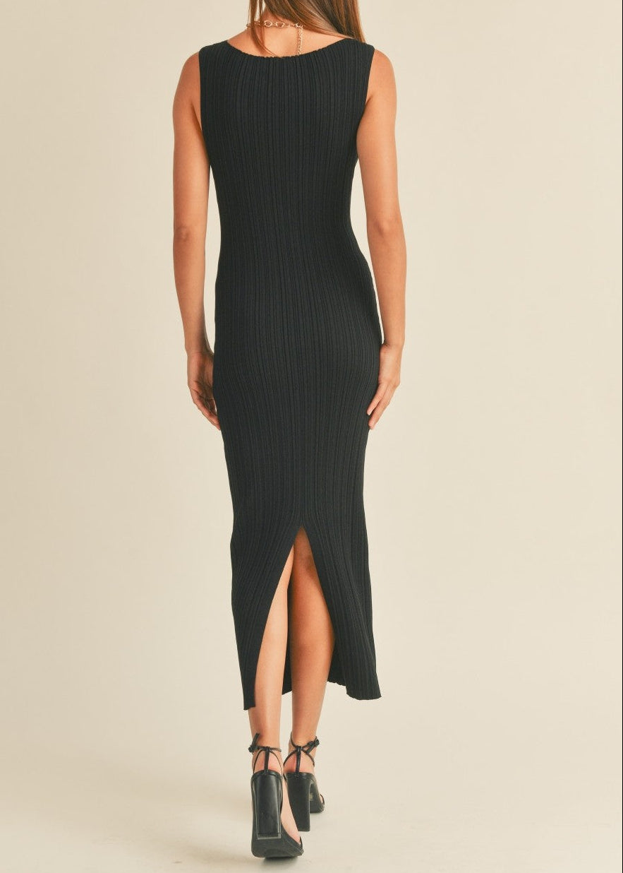 BLACK RIBBED KNIT SLEEVELESS MAXI DRESS
