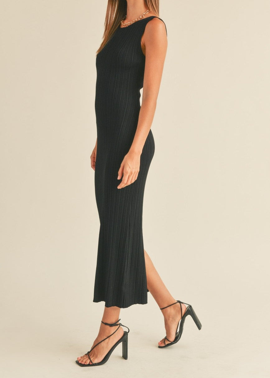 BLACK RIBBED KNIT SLEEVELESS MAXI DRESS