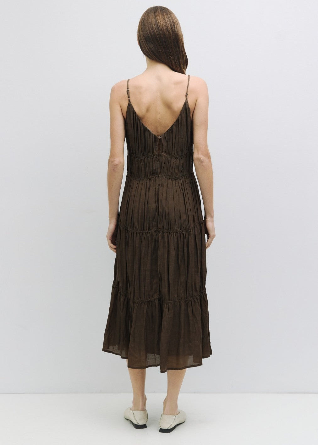 MOD REF THE KENDRA DRESS – A TEXTURED, FLOWING MAXI WITH SPAGHETTI STRAPS AND A RELAXED SILHOUETTE BROWN DRESS