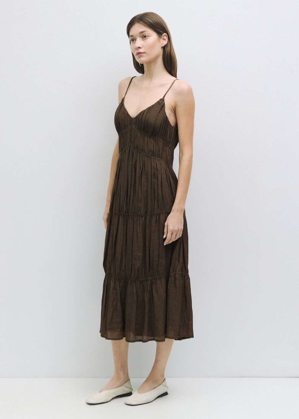 MOD REF THE KENDRA DRESS – A TEXTURED, FLOWING MAXI WITH SPAGHETTI STRAPS AND A RELAXED SILHOUETTE BROWN DRESS