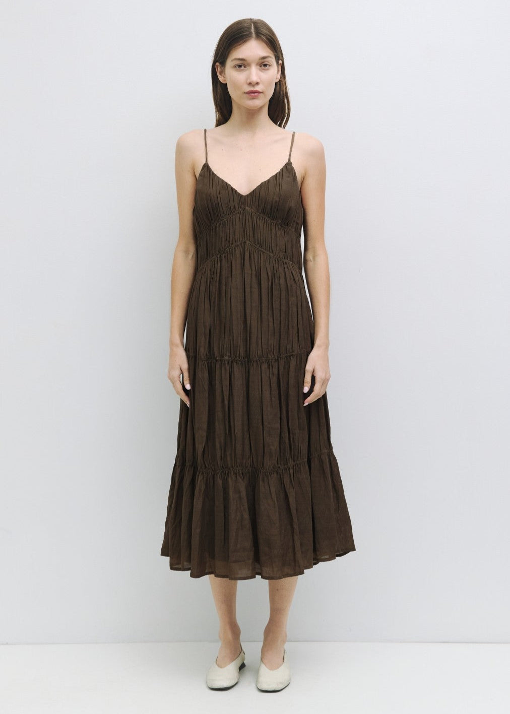 MOD REF THE KENDRA DRESS – A TEXTURED, FLOWING MAXI WITH SPAGHETTI STRAPS AND A RELAXED SILHOUETTE BROWN DRESS