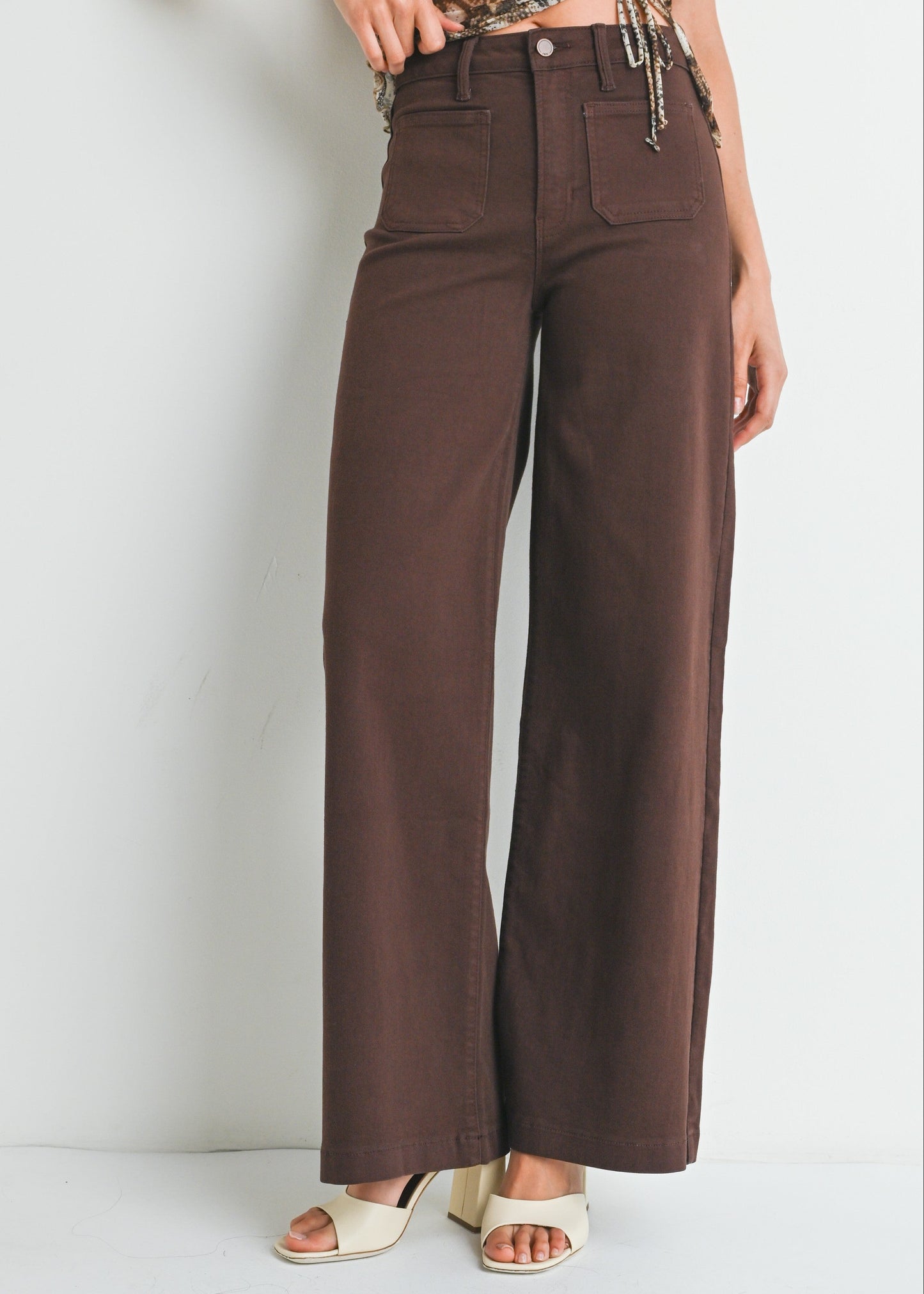 BROWN PATCH-POCKET WIDE-LEG JEANS