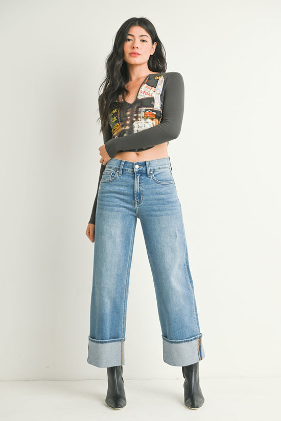 JBD PETITE CUFFED SLIM WIDE – A SLIM-FIT WIDE-LEG JEAN WITH A MODERN CUFFED HEM, MADE FOR PETITES
