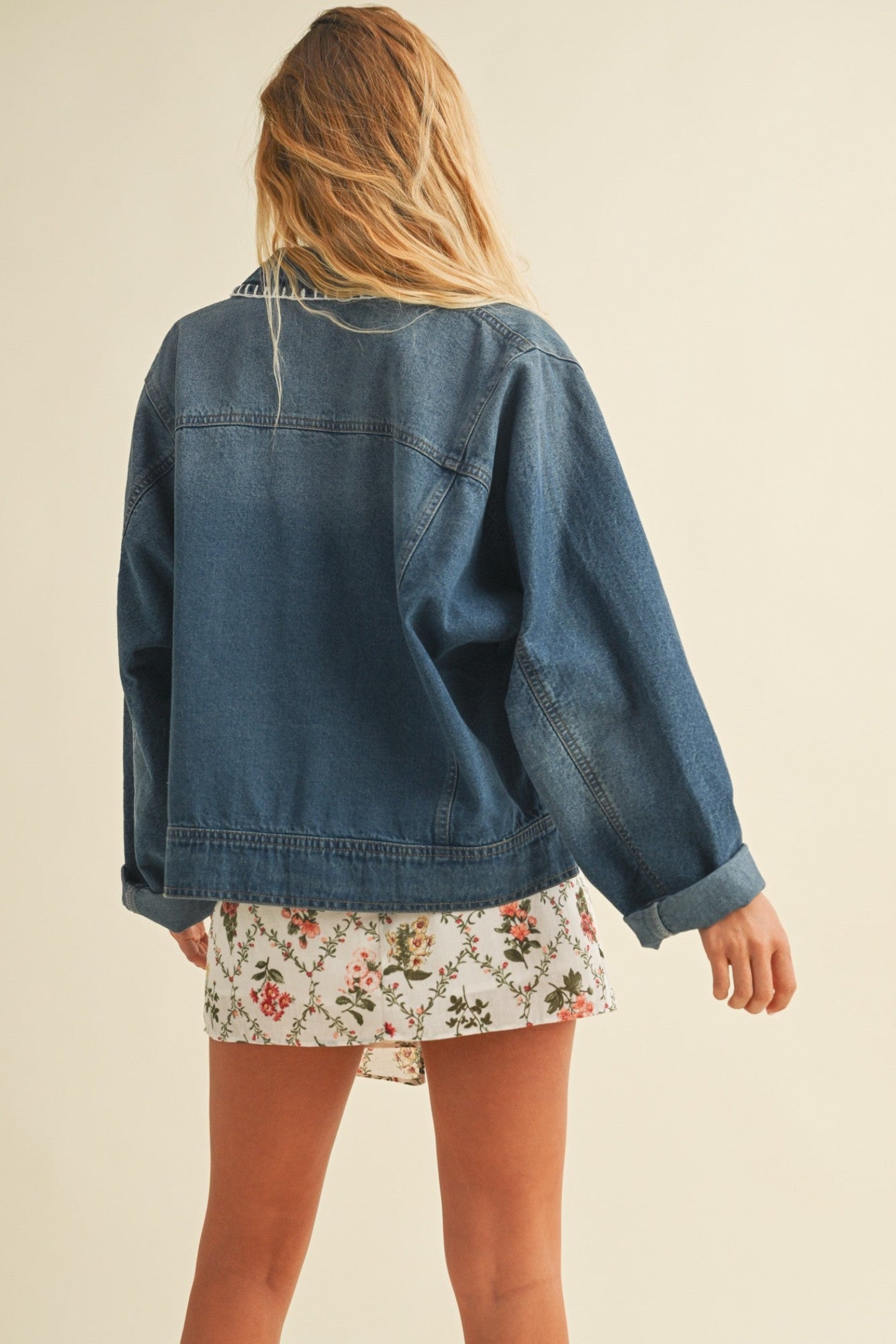 MUSTARD SEED BLANKET STITCH DENIM JACKET – A SLIGHTLY OVERSIZED COTTON JACKET WITH STITCHED TRIM IN CLASSIC BLUE