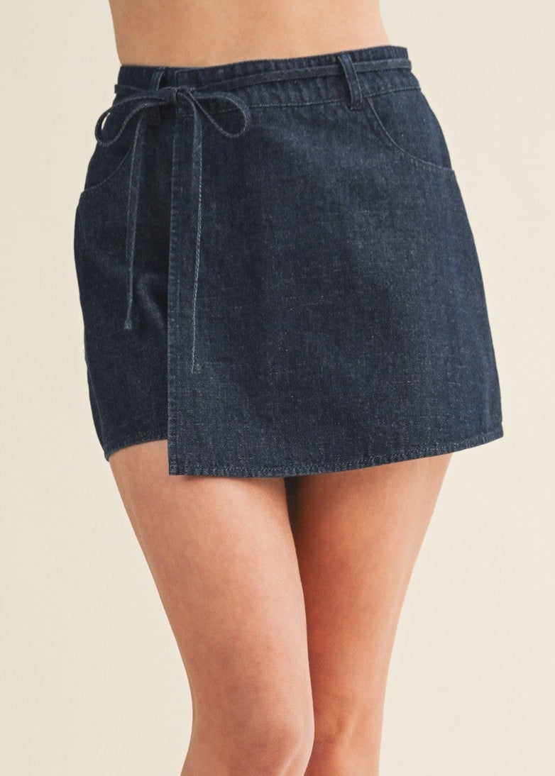 DANIELA OVERLAP DENIM SKORT
