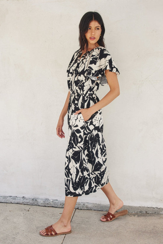 DRESS FORUM LOVE LETTER GATHERED NECK BUTTON DOWN DRESS – LEAF SHADOW PRINT MIDI WITH FLIRTY FLOW AND A FEMININE FIT