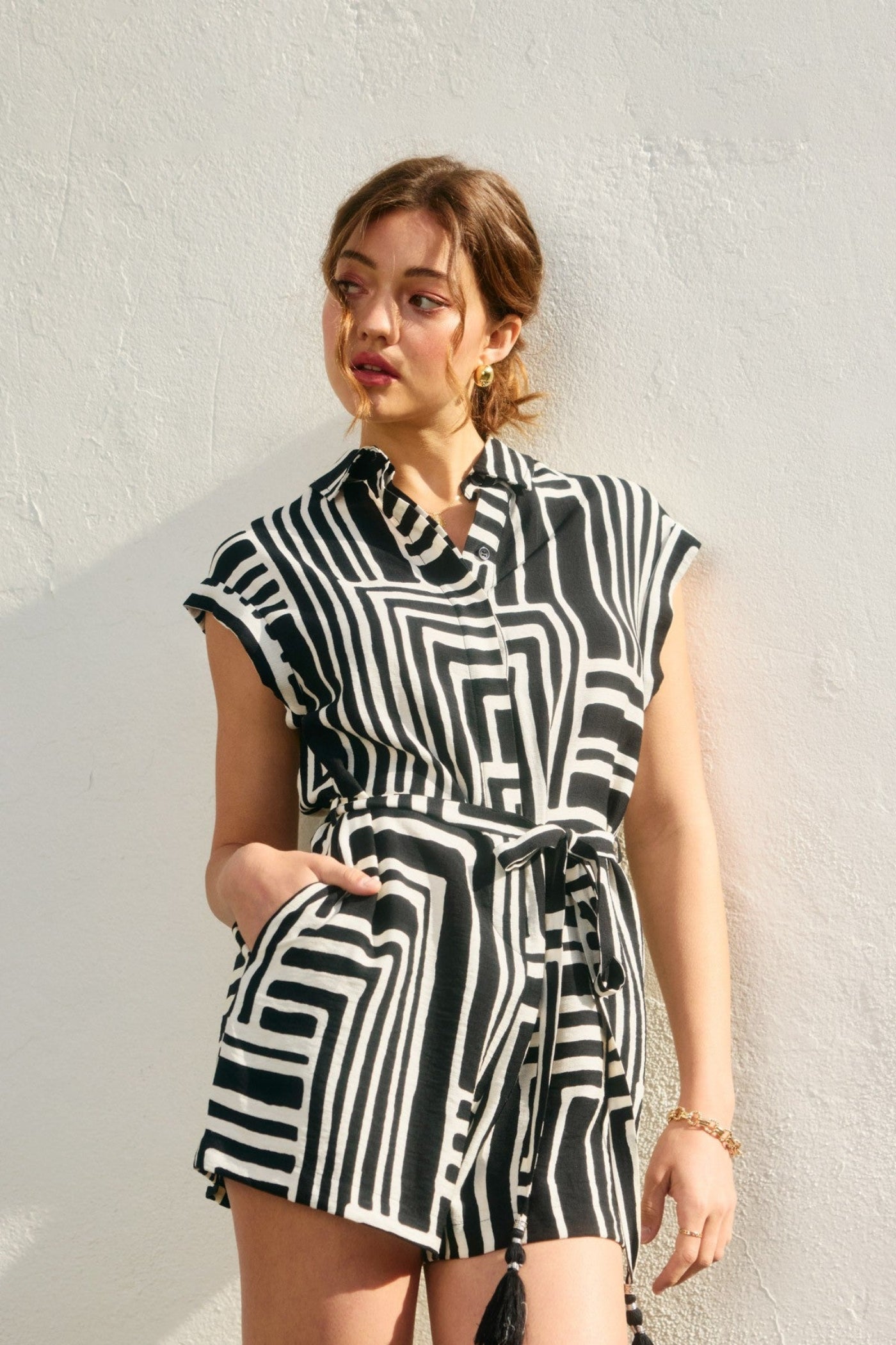 dress forum RUNAWAY BUTTON DOWN ROMPER – A PRINTED ONE-PIECE WITH TAILORED DETAILS AND A FLATTERING WAIST TIE