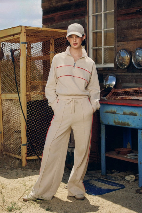 DRESS FORUM TRACK STRIPE HALF ZIP SWEATSHIRT, CREAM WITH CONTRAST PINK STRIPES