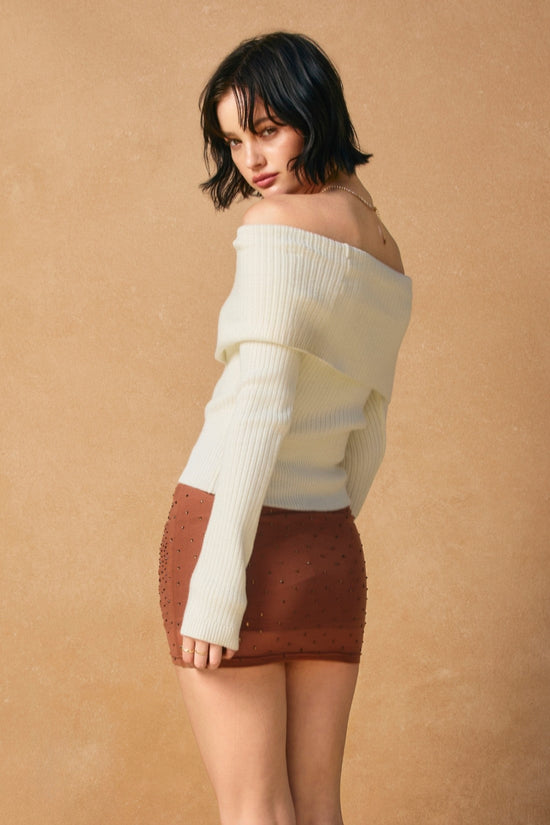 DRESS FORUM IVORY FOLDOVER OFF THE SHOULDER SWEATER