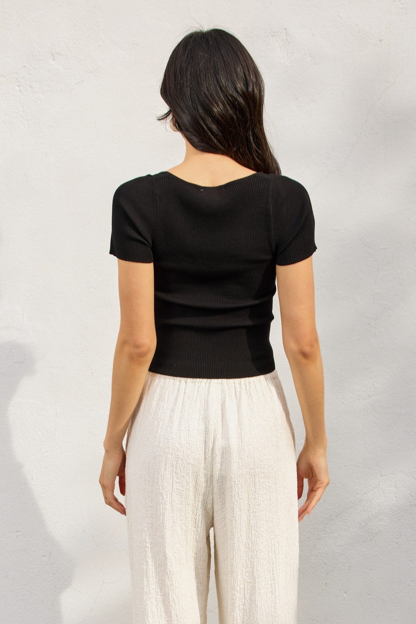 DRESS FORUM LIGHT KNIT SQUARE NECK SHORT SLEEVE TOP – FLATTERING & VERSATILE