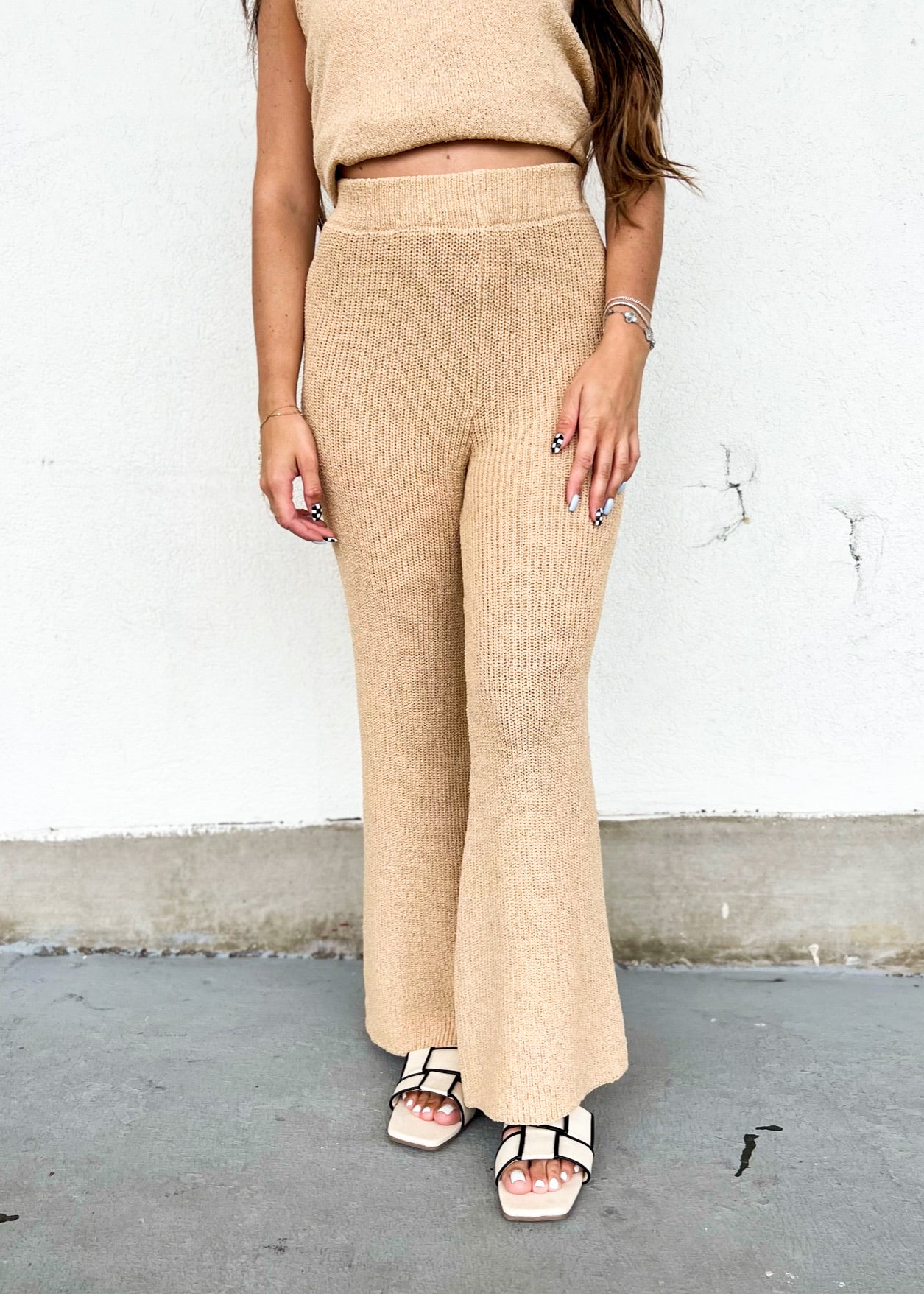 LUELLE KNIT FLARE PANT – COMFORT MEETS EFFORTLESS STYLE