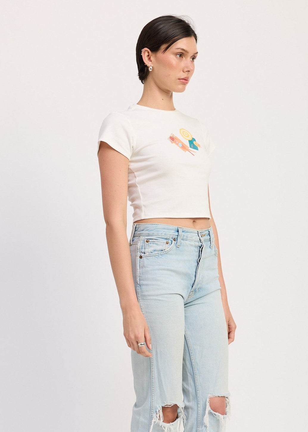 EMORY PARK THE EMBROIDERED GRAPHIC BABY TEE – A CROPPED, STRETCH-COTTON TEE WITH PLAYFUL EDGE
