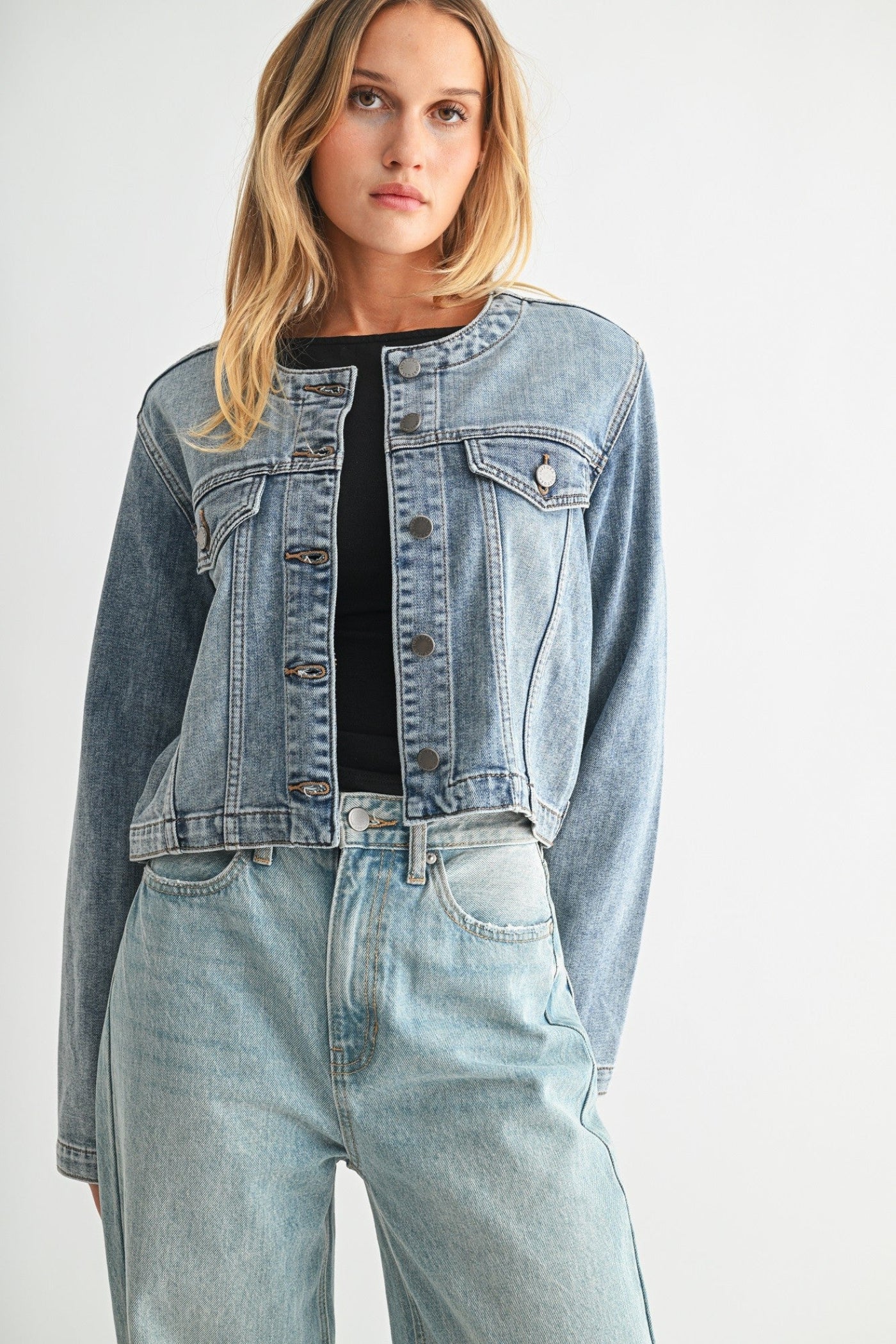 COLLARLESS DENIM JACKET