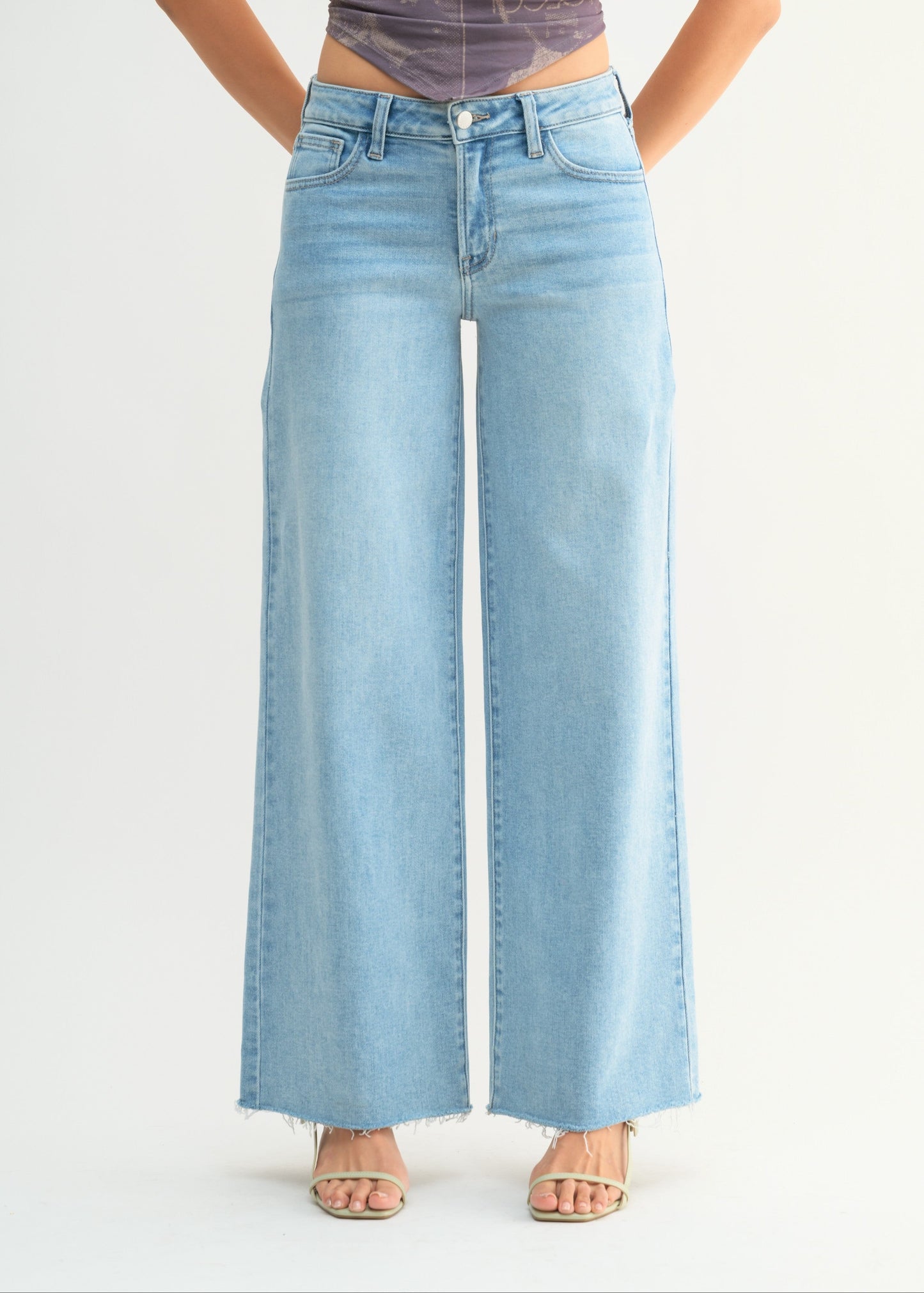 JBD RELAXED WIDE LEG – LIGHTWASH DENIM WITH BREEZY, LAID-BACK FIT
