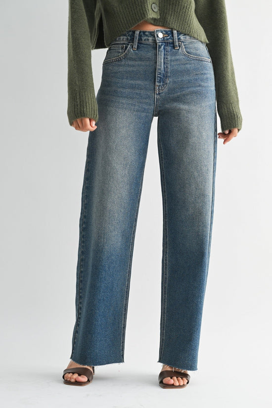 VINTAGE MEDIUM WASH JEANS
