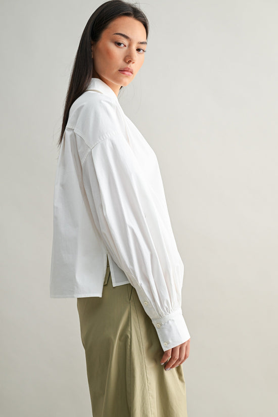 COLLARED WHITE TOP